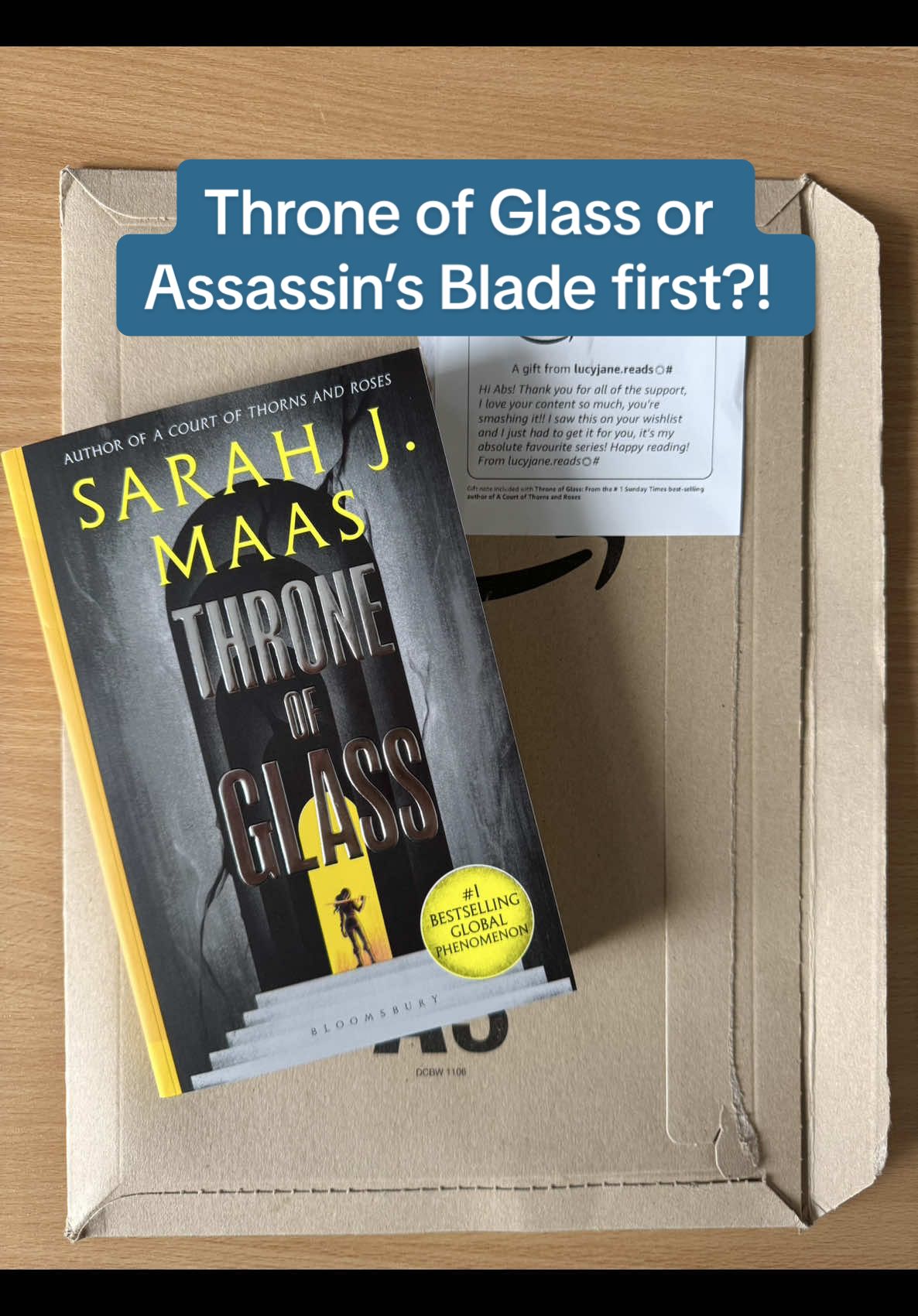 BookTok I need your help in deciding if I should start with Throne of Glass or The Assassin’s Blade?! 📚 Thank you again @Lucy☀️📚🧸 | Booktok for always supporting & gifting me ToG!! ☺️ I’ve been meaning to start this series for the longest time 😁 #booktokuk #bookfairy #throneofglass #throneofglassseries #assassinsblade 