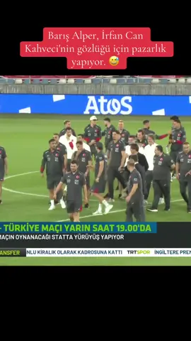 Barış Alper, İrfan Can Kahveci'nin gözlüğü için pazarlık yapıyor. 😅 #galatasaray #barışalperyılmaz #cimbom #ultraaslan #sondakika 