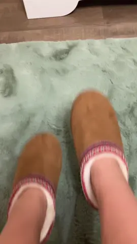 From my daughter! #shoes #uggs #fyp #daughter #dad 