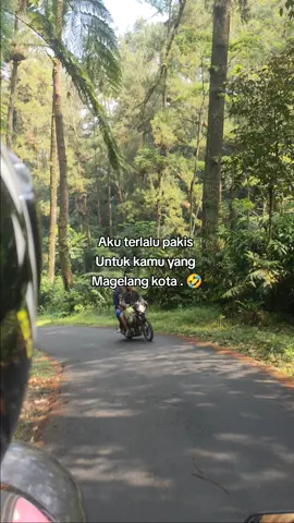 terlalu di gunung saya 🤣🤣 #pakis  #magelang  #magelangkotasejutabunga  #magelangexplore 