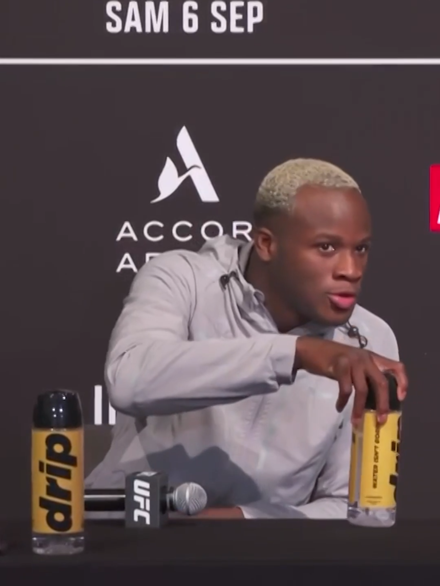 Losene Keita is having some fun at his first UFC Media Day 😂 #UFC #mma #losenekeita