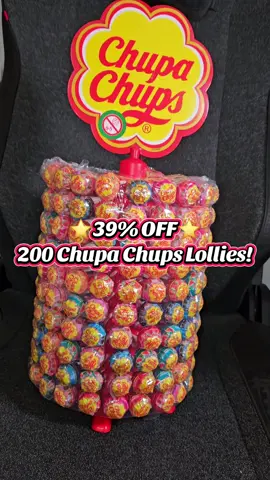 200 Chupa Chups lollies! 👌😋 #chupachups #lollies #sweets #sweettooth #tiktokmademebuyit 