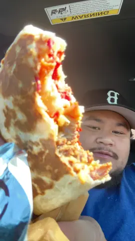Parking lot Taco Bell @tacobell #fyp #tacobell #food #eating