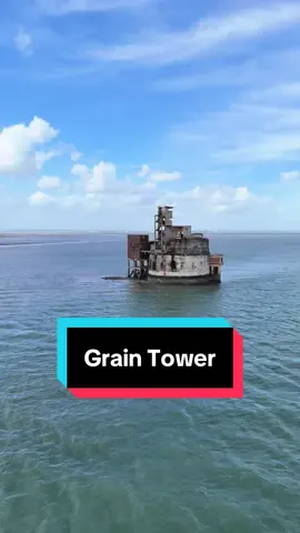This fortress looks a bit like an earlier napoleonic martello tower but it was actually built for the Crimean War then received two big upgrades for #WW1 & #WW2. I’d love to see someone develop this fort into housing or a museum or perhaps something else? It’d be better than seeing it crumble away. #historytok #crimeanwar  