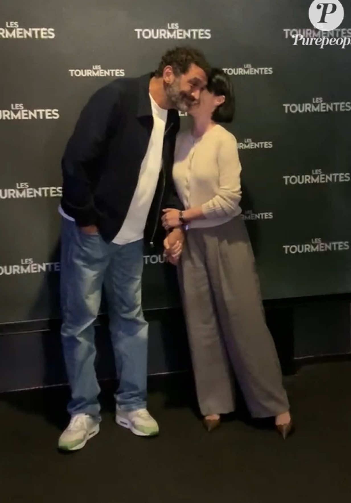 🎬 Ramzy Bedia et Linh-Dan Pham plus proche que jamais lors de l’avant première du film « Les Tourmentés » #ramzybedia #linhdanpham #lestourmentés #avantpremiere #abacapress
