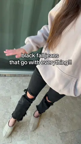 will be wearing these black jeans all fall!! #falljeans #fallfashion #blackjeans 