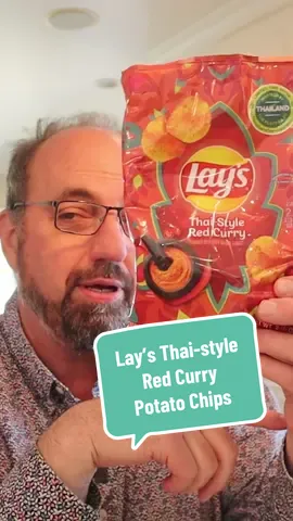 🇺🇸 Lay’s Thai-style Red Curry Potato Chips on In The Chips with Barry I love Thai food. And I dig a well done Thai red curry. Now, Lay’s isn’t known for always sticking the landing with nuanced flavors so I was a little nervous going into it. Turns out, I didn’t have any reason to be nervous at all. #fyp #inthechipswithbarry #sandwichesofhistory 