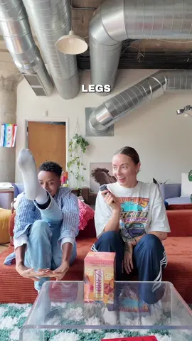Another day another taste test at the studio with @BRĒZ @softee75  #wlw #chicagotiktok #lesbiansoftiktok #drinkbrez #unboxing 