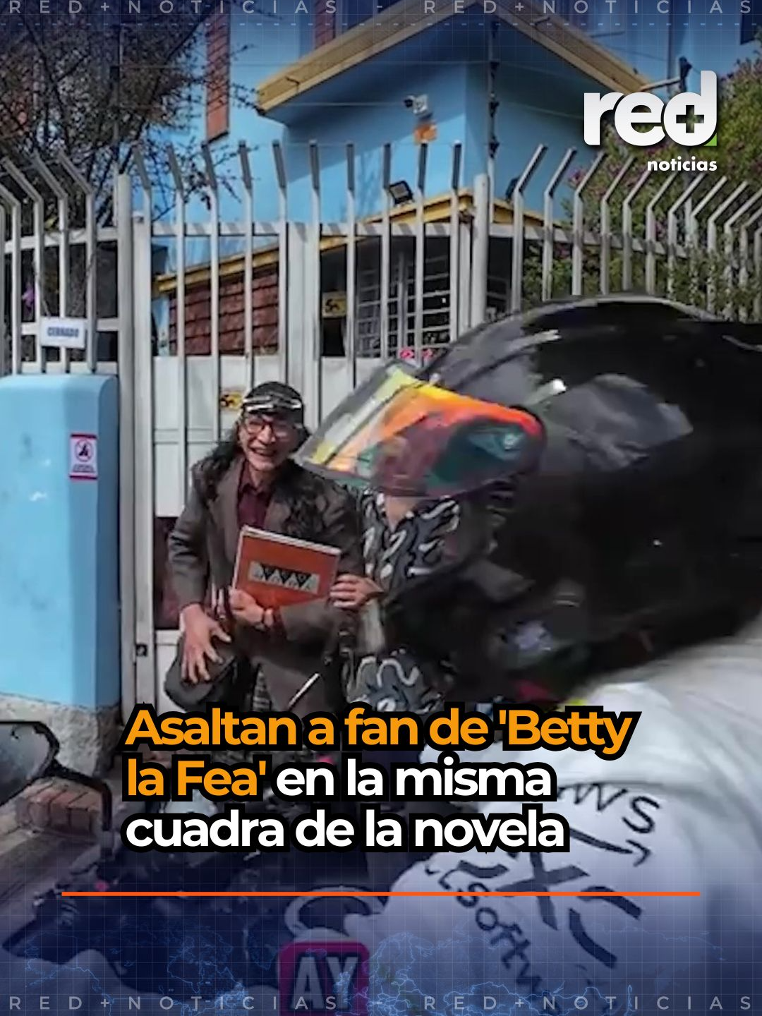 Asaltan a fan de 'Betty la Fea' en la misma cuadra de la novela Un fanático de 'Betty la Fea' viajó desde México a Bogotá para conocer la casa de la icónica novela que le dio la vuelta al mundo, pero el final de su historia fue desafortunado. Un motoladrón le robó el celular justo cuando un actor, disfrazado de Betty, le daba la bienvenida. El momento quedó grabado en video. Lamentablemente, esta es la dura realidad que viven a diario miles de bogotanos y turistas. En lo que va del 2025, al corte de junio, se han reportado más de 15.000 robos de celulares en la capital, lo que equivale a 87 hurtos cada día.