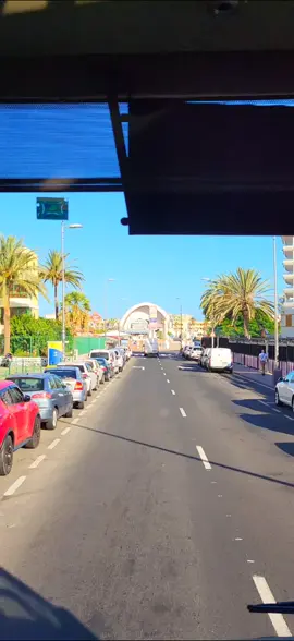 جزيرة يا الرب العالي داير بيها البحر و الحجر مخدومة بالشعرة فيها كل الخير سبحان الله العظيم 