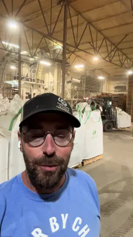 30 unit tote bags! Seed 30 ac at 1 unit per ac. (1 unit is 1 million live seeds) https://www.stampseeds.com/hybrid-fall-rye.html #harvest #harvest2025 