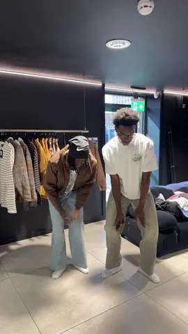 Went @boohooman to change my style 🫂 #zayzz #fypp #viral #trending #dance 