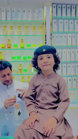 ✨ HLK Perfumes & Attars – خوشبو جو روح کو سکون دے، اور یاد دلاتی ہے مسجدِ نبوی ﷺ کی فضاؤں کو۔ 🕌 مسجدِ نبوی ﷺ کے سائے میں… خالص عربی خوشبوؤں کا مرکز – HLK Perfumes & Attars 🌸 خوشبو کی دنیا، ایمان کی روشنی کے ساتھ… HLK Perfumes – مدینہ منورہ کی اصل خوشبو 💫 