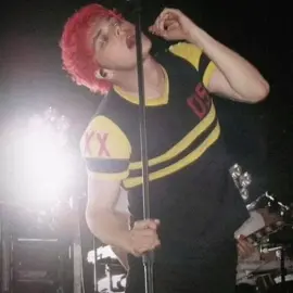 #gerardway is my role model #mychemicalromance #mcr 