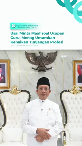 Menteri Agama Nasaruddin Umar akhirnya menyampaikan permohonan maaf atas pernyataannya yang menyinggung profesi guru dan sempat menimbulkan kontroversi publik.  Ucapan “Kalau mau cari uang jangan jadi guru, jadi pedaganglah” yang disampaikannya dalam acara Pendidikan Profesi Guru (PPG) di UIN Jakarta pada Rabu (3/9) lalu. Menuai beragam reaksi, terutama dari kalangan pendidik. Menag menegaskan bahwa tidak ada niat merendahkan guru. Ia justru menilai profesi guru sebagai pekerjaan yang sangat mulia dan penuh pengabdian.  “Saya mohon maaf sebesar-besarnya jika ada guru atau masyarakat yang tersinggung. Justru saya ingin menekankan bahwa guru adalah panggilan jiwa, bukan sekadar profesi,” ujarnya. Selain klarifikasi, Menag juga membawa kabar baik terkait kesejahteraan guru. Kementerian Agama memastikan adanya kenaikan tunjangan profesi bagi guru non-PNS dari Rp1,5 juta menjadi Rp2 juta per bulan. Kenaikan ini akan diberikan kepada lebih dari 227 ribu guru di seluruh Indonesia. Tak hanya itu, jumlah peserta PPG tahun ini juga meningkat drastis menjadi 206 ribu guru, serta lebih dari 52 ribu guru honorer telah diangkat menjadi PPPK.  Menurut Menag, langkah ini adalah bentuk nyata komitmen pemerintah untuk meningkatkan kesejahteraan dan kualitas tenaga pendidik. #BeritaViral #BeritaTerkini #FYP #FYPシ #ViralIndonesia #InfoTerkini #UpdateHariIni #Nasional #Menag #GuruIndonesia #GuruMulia #IndonesiaHariIni #BeritaHariIni #Trending