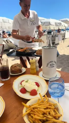 Une Malienne à Cannes 🙃 #pourtoii #tiktokmali🇲🇱223 #malitiktok🇲🇱 #malakey #malakeymarlon @MALAKEY🧸❤️ 