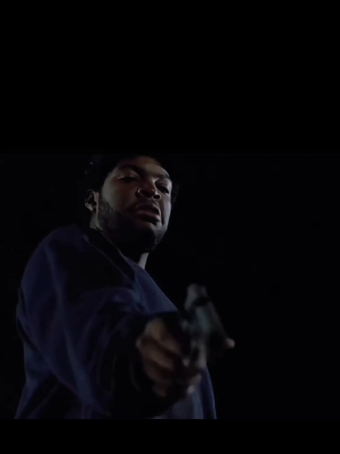 pienso que por eso nadie se metía con ice cube #boyzinthehood  #musica #friday  #icecube 