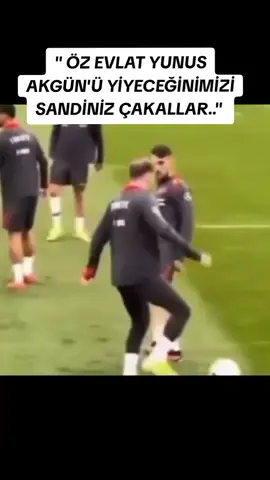 Yunus Akgün, Kerem Aktürkoğlu’na hakettiği gibi davranıyor.! #yunusakgun #keremakturkoglu 