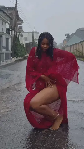 If you laugh ehn, just Rate and go o😤. I Will be performing with Korra in Wimbledon very soon💃🏽🥰 #janemenaa 79% Though • Watch full video on instagram anytime you lost go there abeg😭🙏