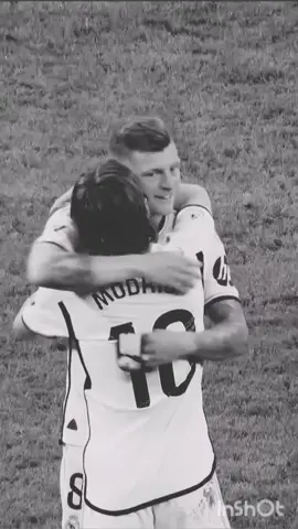 🥹 Te retiraste muy pronto Toni Kroos. #tonikroos #kroos #retiro #leyenda #realmadrid 