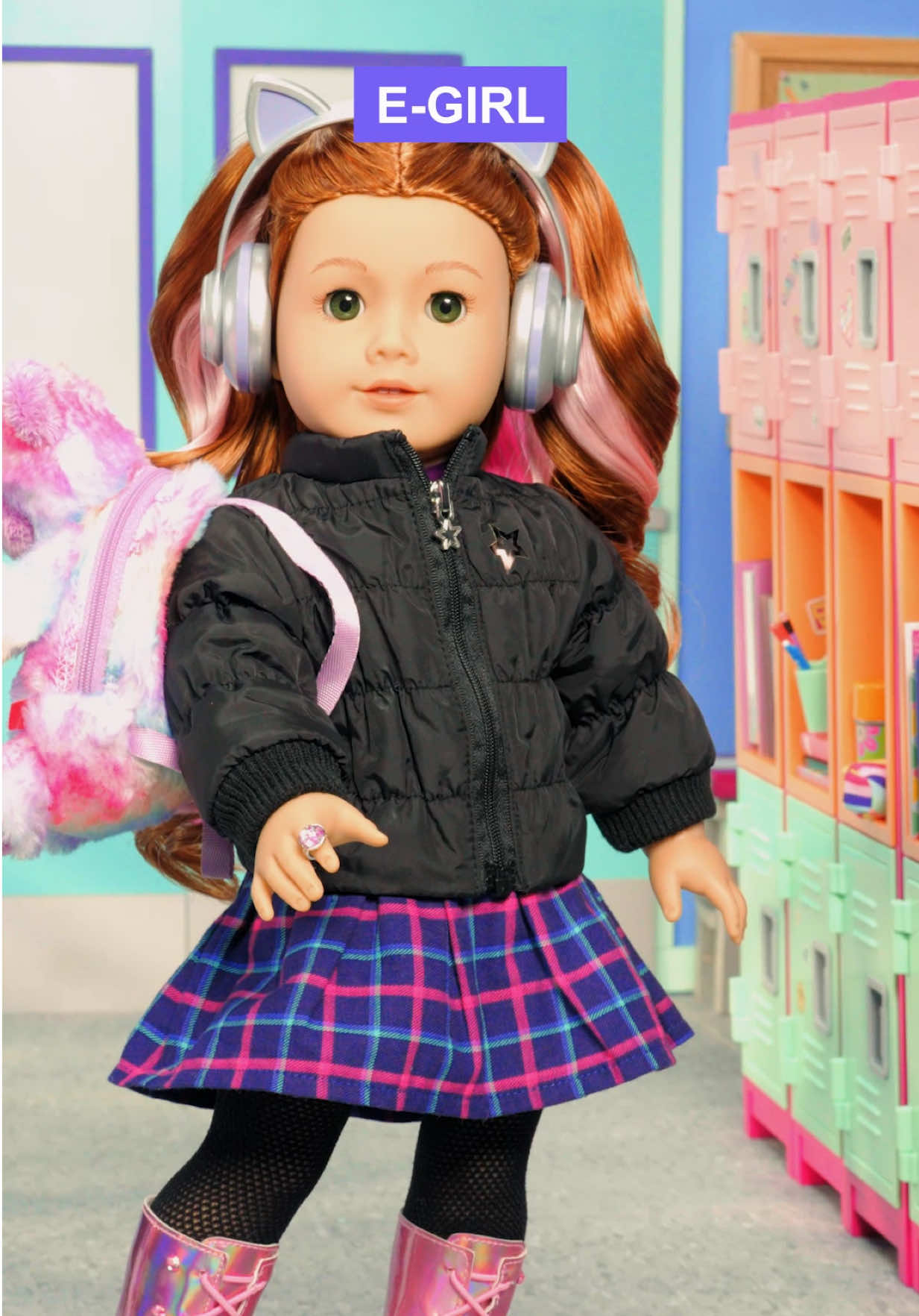 Some of y’all show up to school like it’s a runway and we respect that 👏🏻 #americangirl #americangirldoll #backtoschool #style 