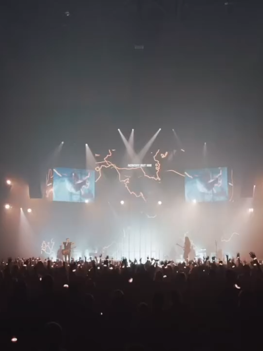 Moments like this are what it’s all about! Thousands of people declaring the name of Jesus together.