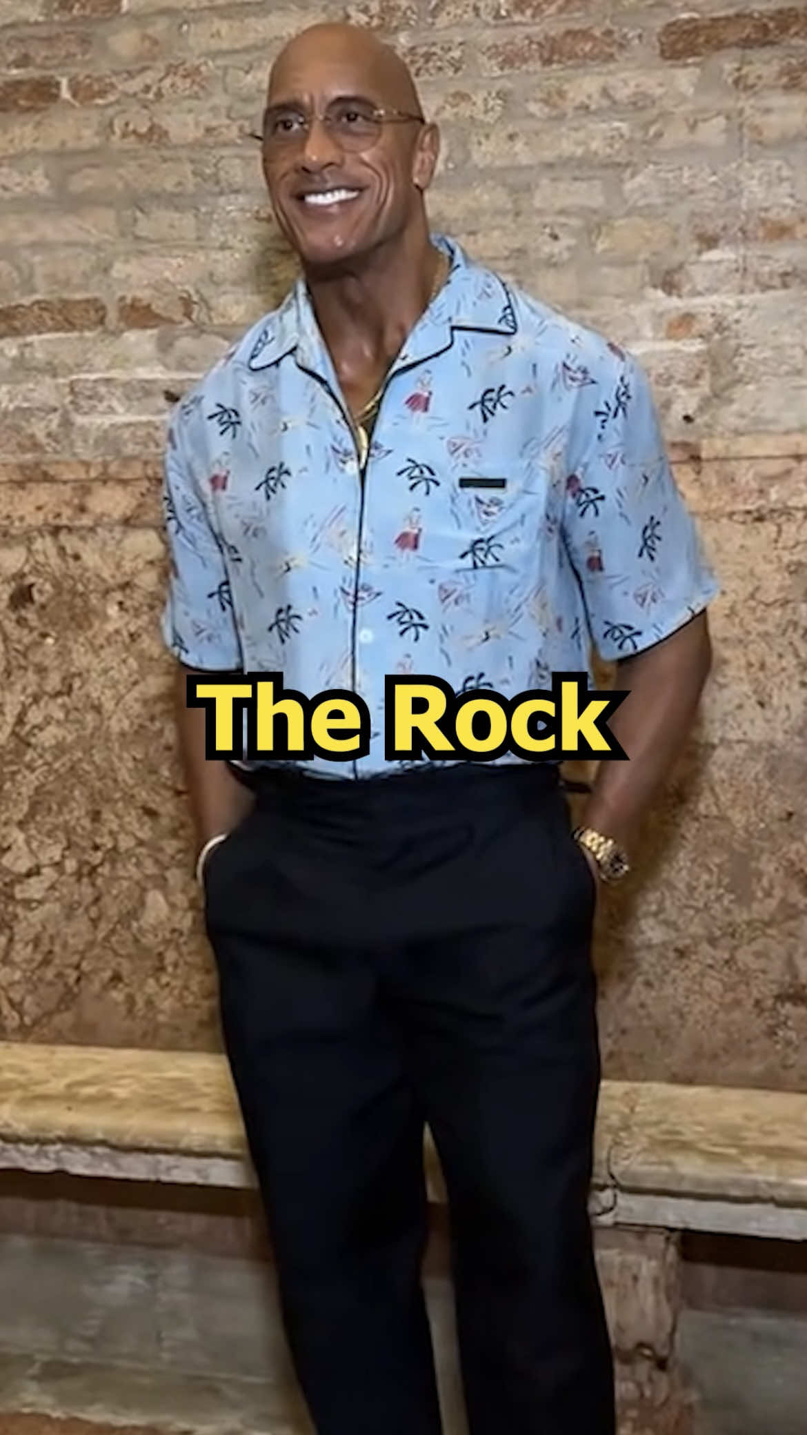 O The Rock perdeu o shape?  #therock #thesmashingmachine #filmes #polemicas #filmes 