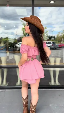 The prettiest romper vaquero 😍✨ Model @Lizette  #romper #vaquero #jaripeo #fyp #parati 