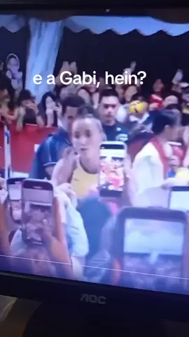 Gabi na Tailândia #volei #sfv 