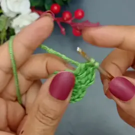 Wow, you will love this angel wing keychain. Complete Tutorial #crochet #knitting #knit #keychain 