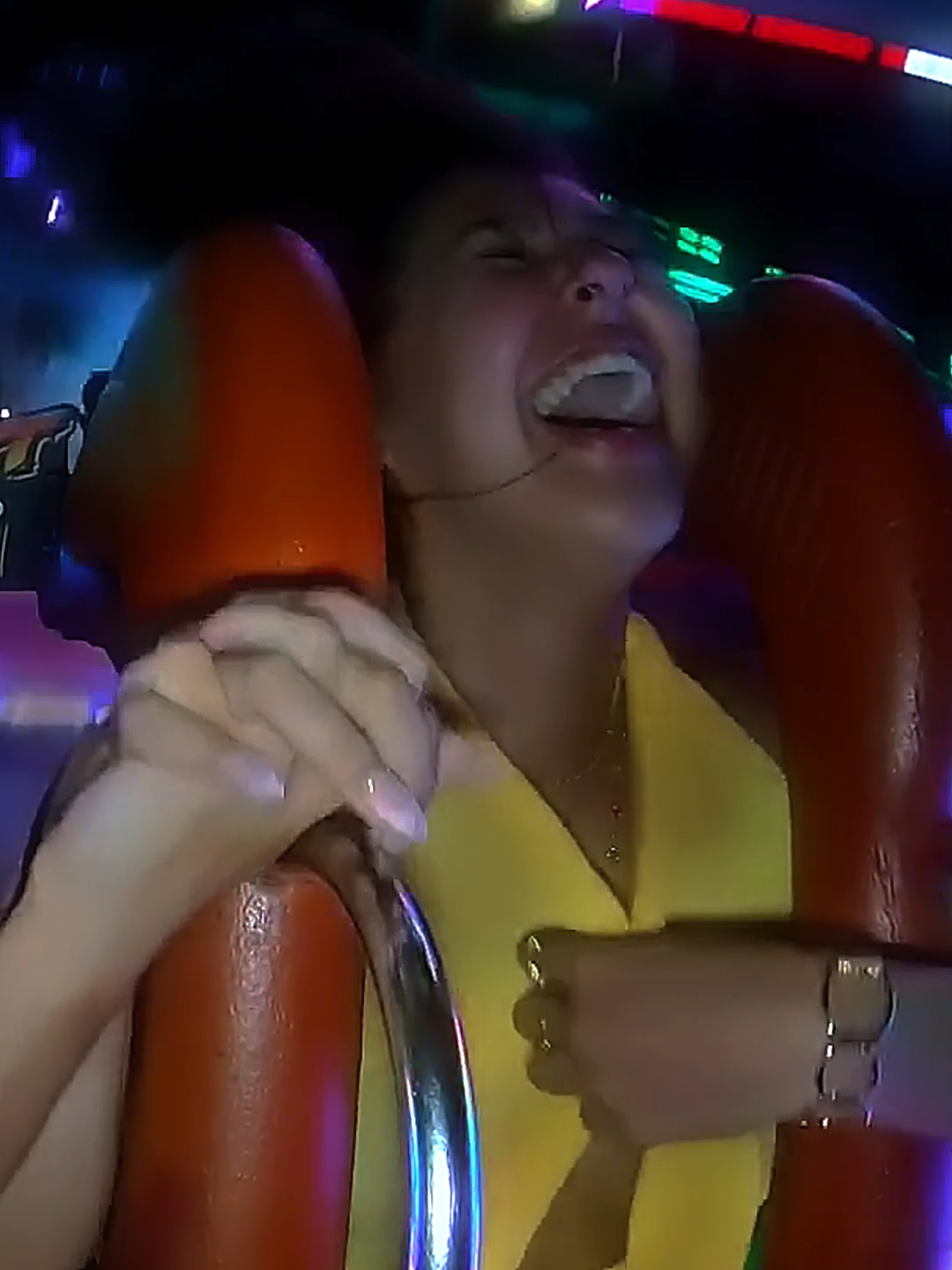 Girls Scream On Slingshot 😂#SlingshotRide #SlingshotReaction #GirlsOnSlingshot #fyp #foryou