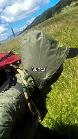Vida sola hay una, vivamos un dia a la vez. #undiaalavez #amorproprio #amigos #experience #Hiking 