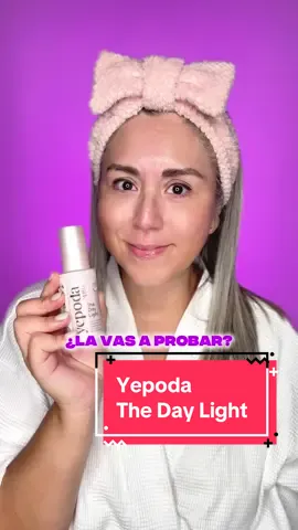 🌞 La crema de día que refresca y revitaliza al instante Hoy les quiero hablar sobre  The Day Light de @Yepoda que he estado usando desde hace un par de semanas y confieso que me tiene enamorada 🥰.  Es una crema de día sin aceites que combina ingredientes súper efectivos como agua de rosas, niacinamida, ácido hialurónico y péptidos, diseñada para darle a la piel lo justo que necesita. 🌹 Agua de rosas → calma la piel, reduce rojeces y aporta hidratación ligera. ✨ Niacinamida → ayuda a unificar el tono y darle luminosidad. 💧 Ácido hialurónico y péptidos → mantienen la hidratación y aportan firmeza. Su textura tipo gel es fresca, ligera y se absorbe rapidísimo, perfecta para usar antes del maquillaje.  Además, es oil-free, no comedogénica y libre de siliconas y parabenos — ideal para pieles mixtas o normales que buscan comodidad sin pesadez. Sinceramente, me sorprendió lo cómoda que deja la piel desde la primera aplicación ✨. 👉 ¿Prefieres cremas ligeras como esta para el día o eres más de texturas nutritivas y densas? Te leo 💭 Un besito 😘 . . . . . . . . . . . #Yepoda #TheDayLight #kcosmetics #kbeauty #cosmeticacoreana  
