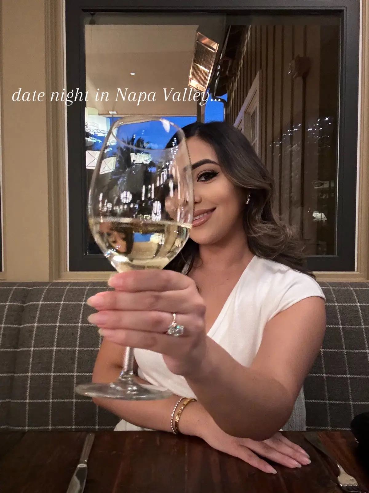 📍Wine Girl for drinks and FARM at Carneros for dinner #napavalley #datenight #datenightideas #visitnapa #winecountrry 
