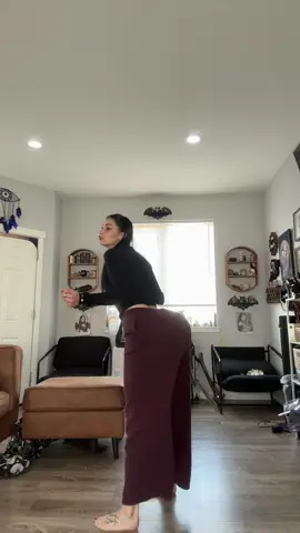 BIGGEST 🍑 YOULL EVER SEE 🤷🏻‍♀️#fypシ゚viral #mysteryjewlerygirl #alttiktok #trendingvideo #mysteryjewelryjar 