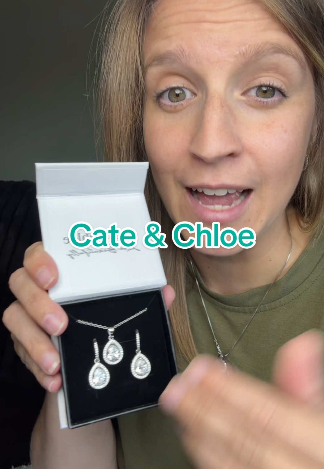 This set is gorgeous for a special occasion! @Cate & Chloe #jewelry #weddingjewelry #bridesmaidsgift #giftidea #christmasgiftideas 