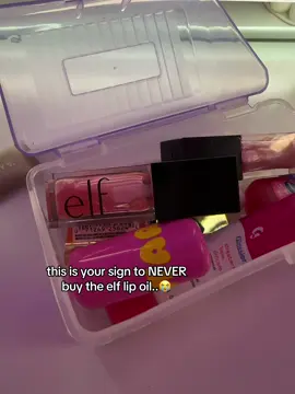 they r rlly good but the frikin leak and now everything is oily😔 @elfcosmetics FIX THE PACKAGE #elf #elflipoils #leak #lipgloss #fyp 