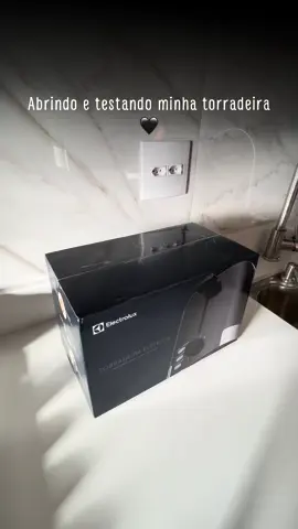 Hoje foi dia de experimentar a torradeira nova!  #electrolux #torradeira #eletro #enxoval 
