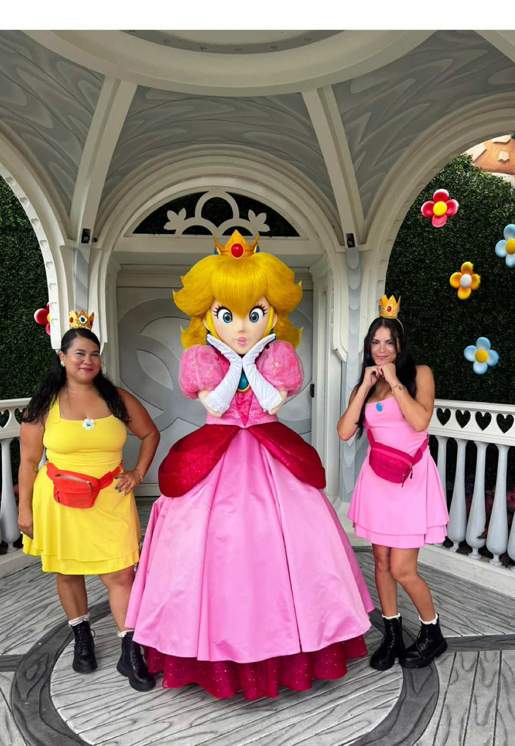 Haciendo feliz a mi niña interior 💖✨#princesspeach #princessdaisy #LIVEIncentiveProgram #SideHustleLIVE #PaidPartnership 