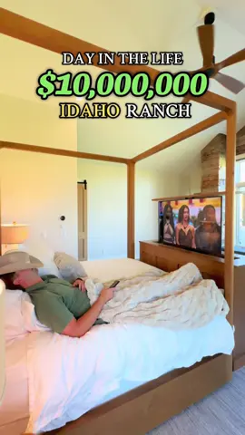 Want to be neighbors with Jimmy Kimmel and live the good life in an untouched outdoor paradise in Swan Valley, Idaho? Well now you can. 📍2399 Chapel Road, Swan Valley, ID 83449 🏠Custom luxury home built by B&B Builders 🐎 20,000 sqft heated indoor riding arena 🎣 Close proximity to blue ribbon fly fishing Offered at $9,999,000 Listed by the Harland Brothers Real Estate Team Berkshire Hathaway Brokers of Jackson Hole #idahorealestate #swanvalleyid #swanvalley #jacksonhole