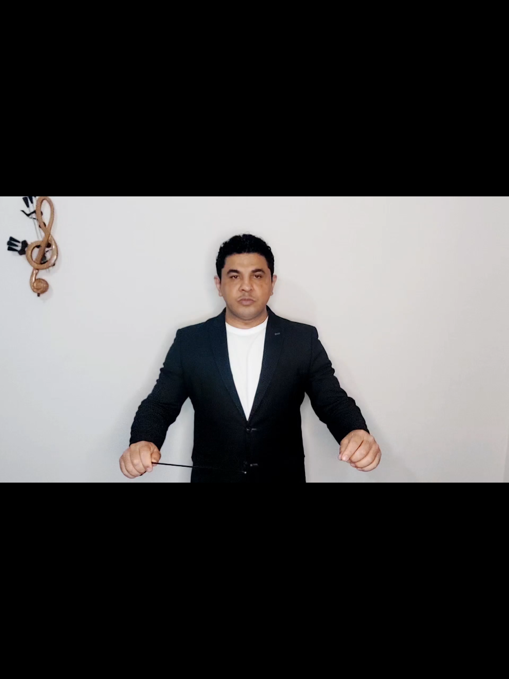 Regência musical do hino 136 - Compasso binário composto...