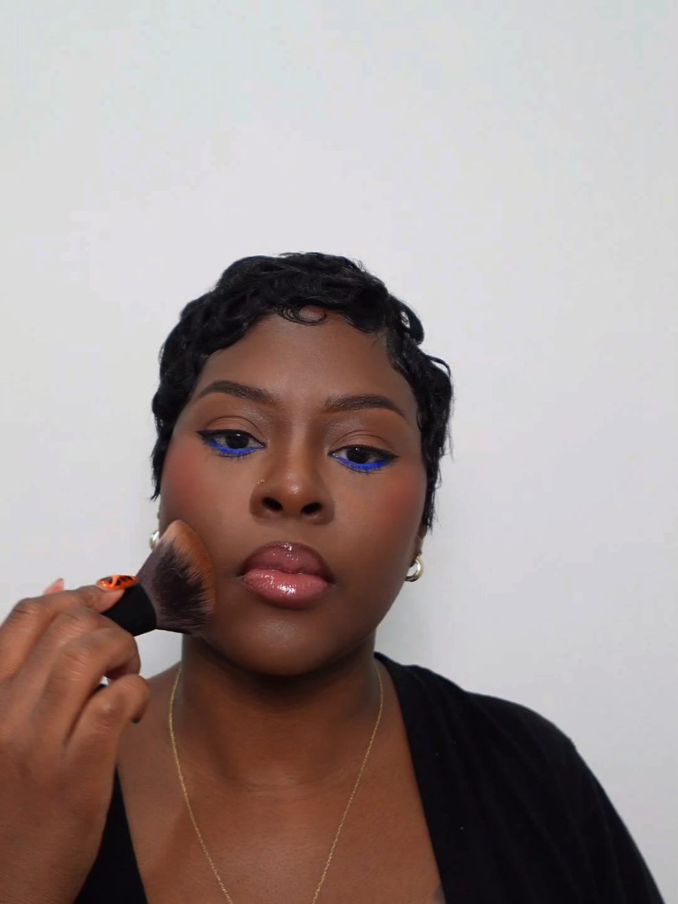 GRWM✨️ #pixiecut  #pixie  #makeuptutorial 