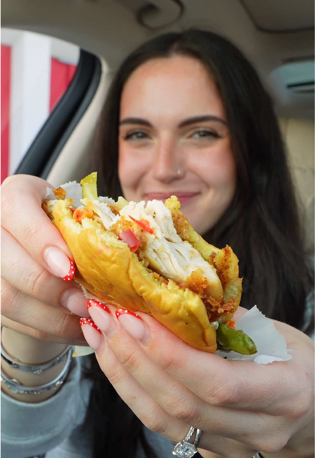comment what your favorite thing to get from @SHAKE SHACK is 🍔😋 @OLIPOP #eatwithme #shakeshack #burger #mukbang #mukbangasmr 