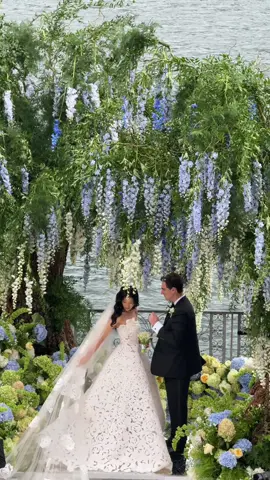 Rebecca & David — a love that soared above the rain, where beauty lingered in the quiet, intimate moments 🤍 @Becca Bloom  #beccabloomwedding #weddingday #weddingdress #oscardelarenta #bride 