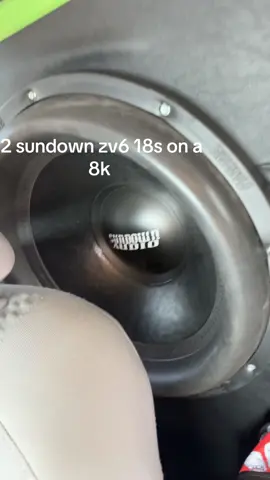 @CustomSpeakerPods.com can yall please send me a new pod? 🤣🤣