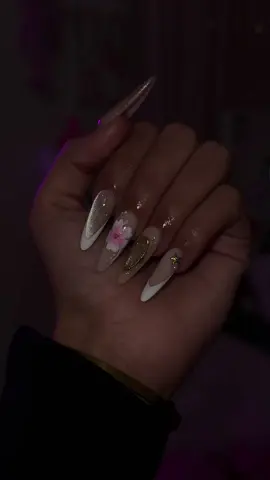 these are sooo pretty ✨ using @MakarttPro products, use discount code MIAKAYY for 15% off your orders!🌸 #fyp #nails #nailinspo #makarttpro  #LIVEIncentiveProgram 