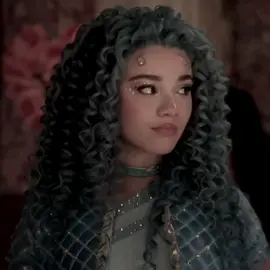hi guysss first post on this acc 🤏🤏 - @୨୧ | #glassheart #riseofred #chloecharming #princessred #fyp | @Kylie Cantrall @Malia:) 