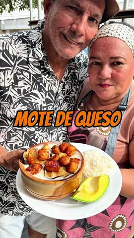 Mote de queso👵🏻❤️👴🏼 Vea este es y será el mejor mote de queso del mundo, no que el verdadero no lleva esto y no lleva aquello, pues falso, de ser así cuando el mote se hizo popular por allá en la gu3Rr4 de los mil días solo se hacía un mote de ñame, preparado por los soldados tras la hambruna de la época en las sábanas de sucre, bolívar y Córdoba, así que no inventen cuentos, en la cocina su comida lleva lo que usted le quiera poner. . . . #recetas #reels #parati #Love #colombia🇨🇴tiktok_viral 