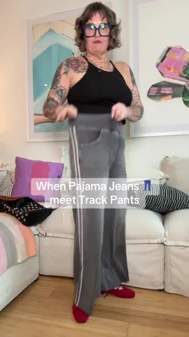 Halara made track pants 👖 jeans, what??!! #halarajeans #jeanswithstripes #pajamajeans #tiktokshopcreatorpicks #spotlightfinds 