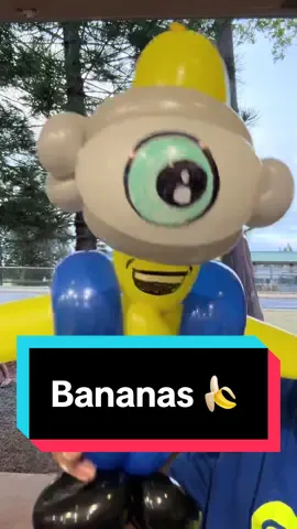 Bananas! 🍌  #balloontwistershawaii #balloonanimals #baloontwistersoftiktok #fyp 